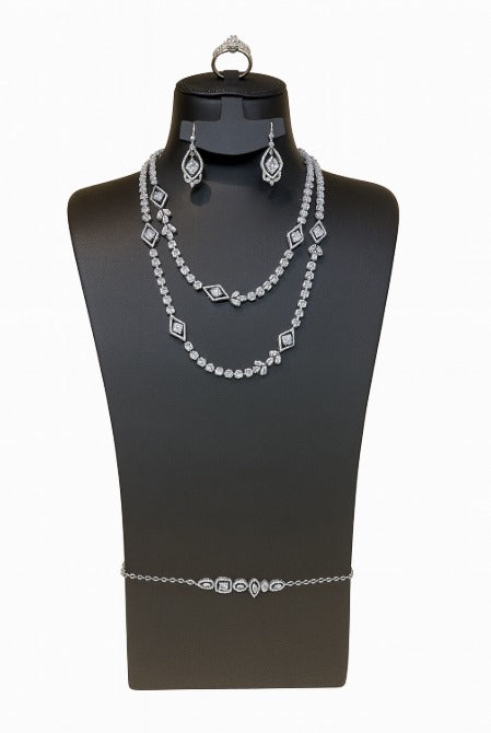 1. طقم ليالي القمر – Moonlight Set - AWAD SILVER JEWELLERY TRADING LLC